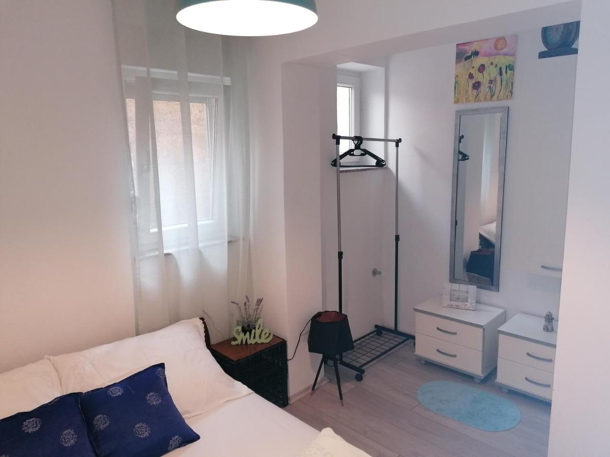 Apartmani Krijesnica 센 외부 사진