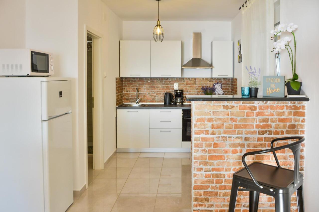 Apartmani Krijesnica 센 외부 사진