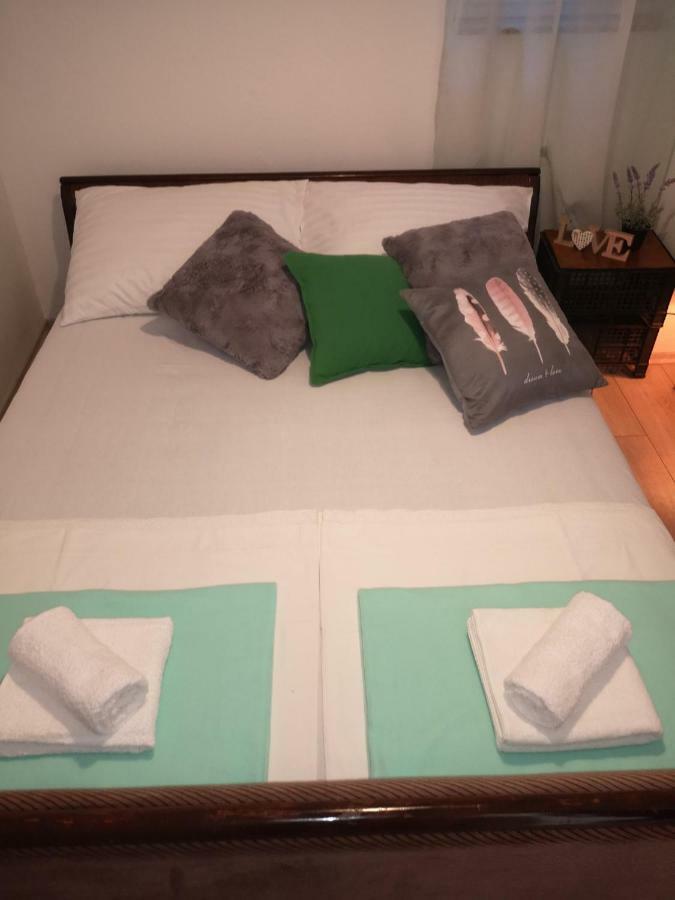 Apartmani Krijesnica 센 외부 사진